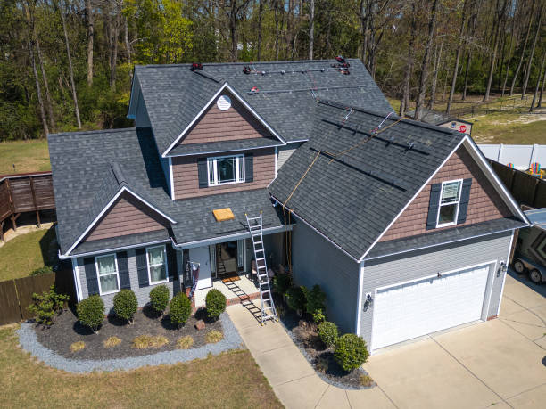 Best Asphalt Shingles Roofing  in Earlimart, CA